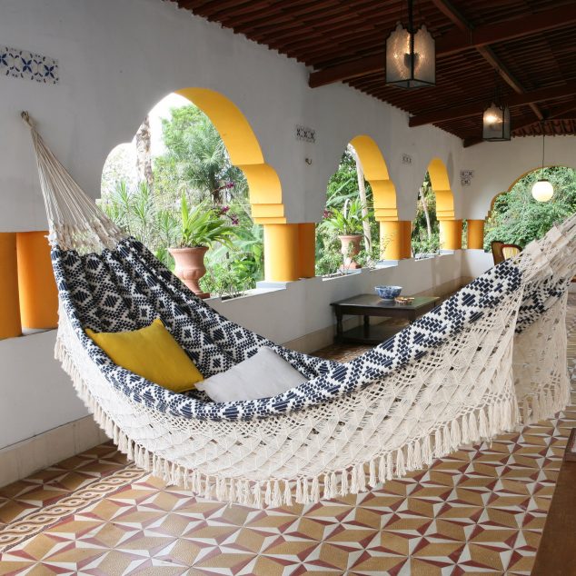 15 Indoor Hammock And Relaxing Swings To Forget About The Bad Things masterBZ034 634x634 15 Indoor Hammock And Relaxing Swings To Forget About The Bad Things