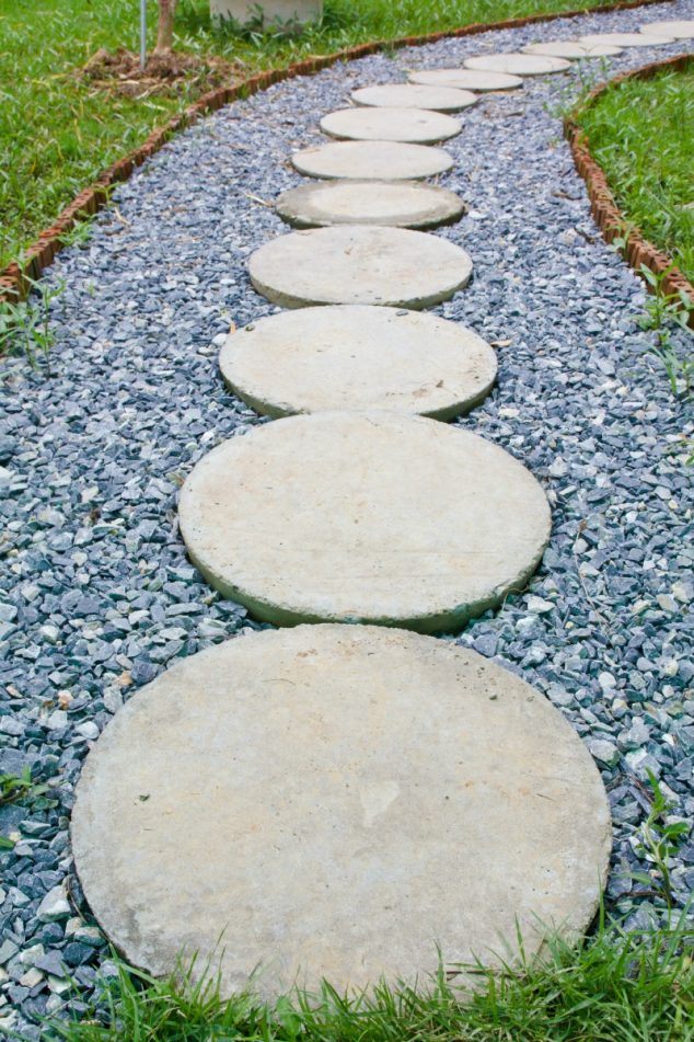 1 garden paths 634x951 13 DIY Garden Pathway Inspiration For All Garden Lovers