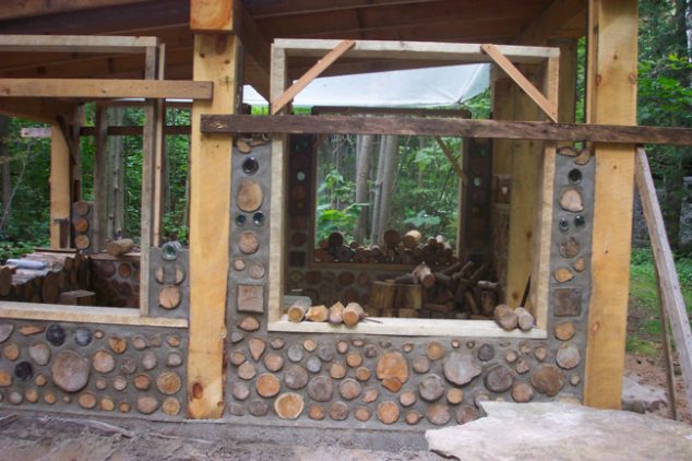 100 2319 634x422 The Creativity To Build Natural Cord Wood Home In 13 Images