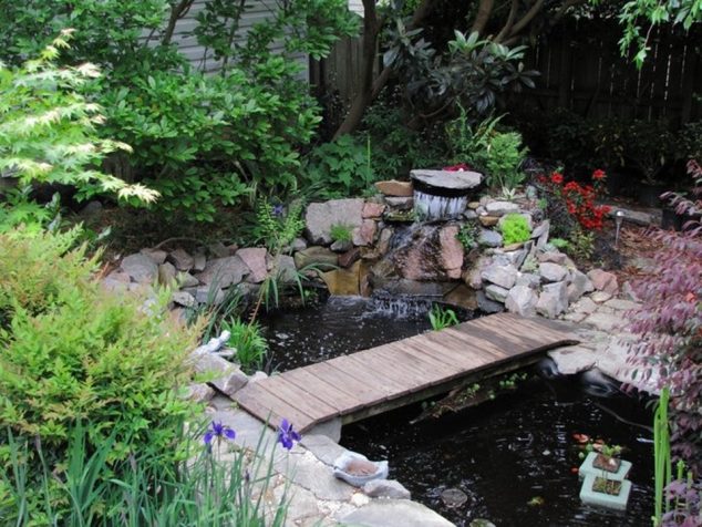 7574f46bfb Fuentes20Artificiales20del20Sur202 634x476 15 Inspirative Garden Pond With Bridge That You Would Like To See