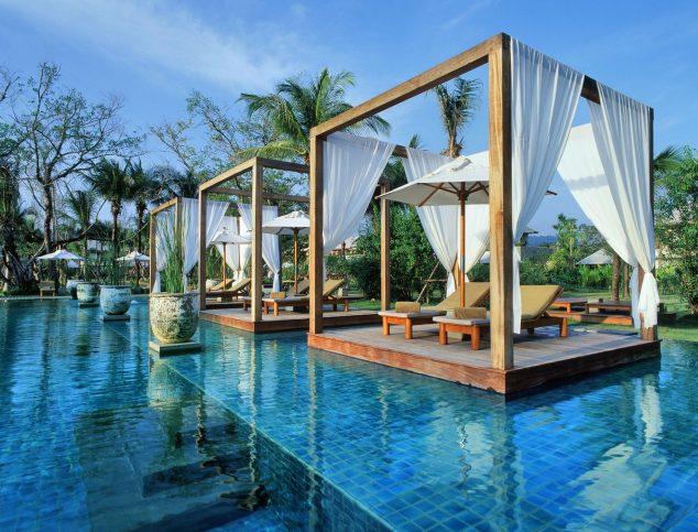 16 Garden And Backyard Swimming Pool Stepping Ideas that You Dream For Cool Backyard Pool Design Ideas 634x483 16 Garden And Backyard Swimming Pool Stepping Ideas that You Dream For