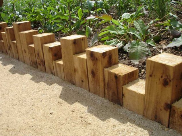 15 Creative Garden Edging Ideas For A Better Outdoor Look June2009ButterflyWorld074 WEB0 lg 634x476 15 Creative Garden Edging Ideas For A Better Outdoor Look