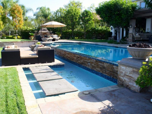  16 Garden And Backyard Swimming Pool Stepping Ideas that You Dream For