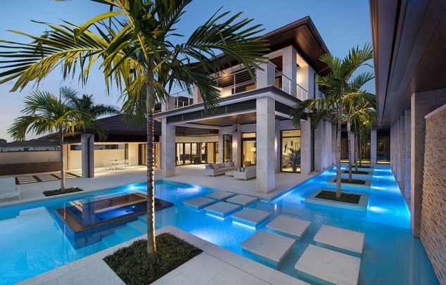 16 Garden And Backyard Swimming Pool Stepping Ideas that You Dream For Stunning pool with precast concrete pool deck and stepping stones 634x405 16 Garden And Backyard Swimming Pool Stepping Ideas that You Dream For