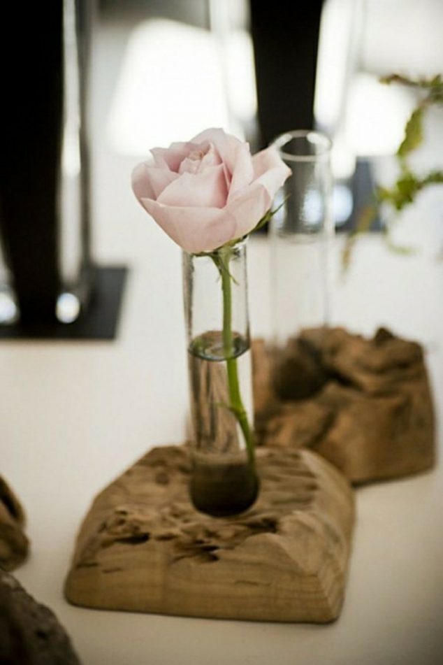 14 DIY Wooden Stump Vases That Simplicity Defining Beauty In House branche bois flottC3A9 table bois flottC3A9 bois flottC3A9 bricolage tronc arbre deco belle rose 634x951 14 DIY Wooden Stump Vases That Simplicity Defining Beauty In House