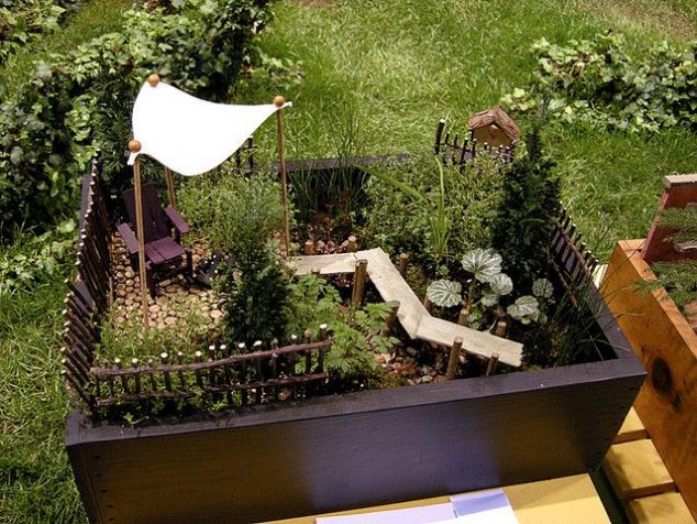 miniature garden12 634x476 Build A Fairy Garden With Your Kids: 15 Perfect Idea How To Spend Your Extra Time