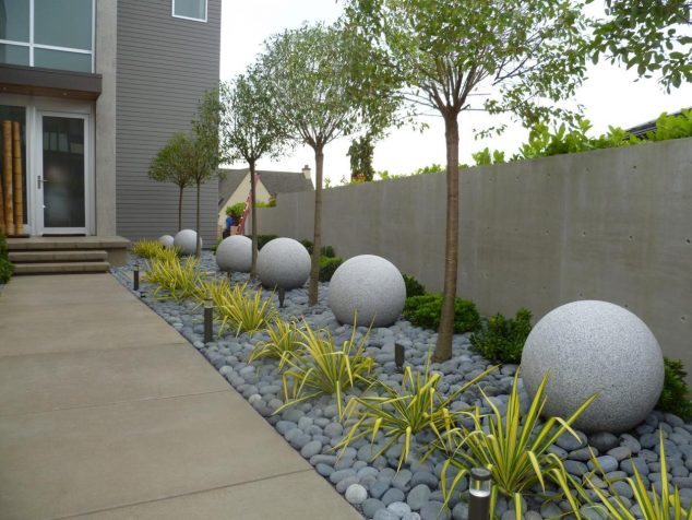  15 Simple Landscape in The Front Yard Only For Your Eyes