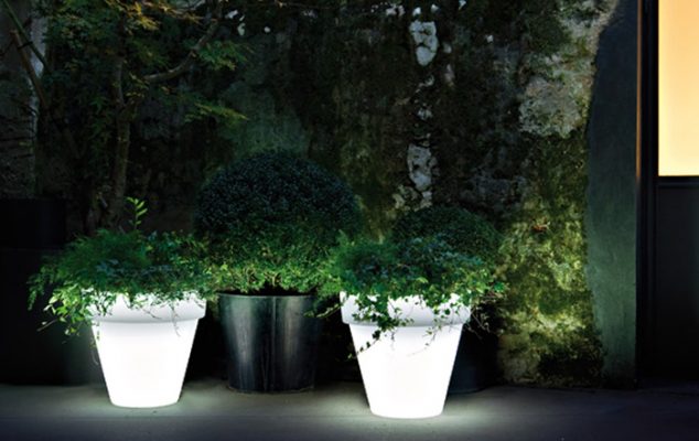 asset upload file717 7063 634x400 15 Illuminated Planters That You Would Like To Have It In Your Outdoor Place