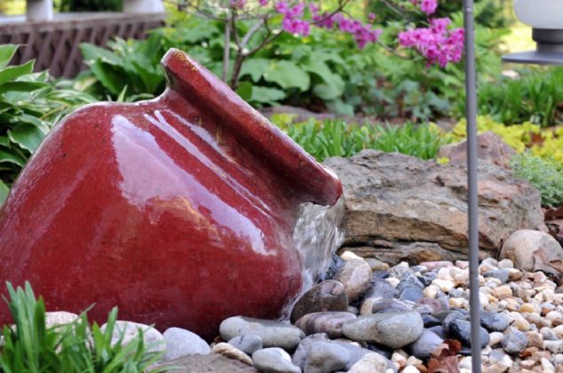 fine gardening an excellent gardening resource 2 634x420 15 Standout Fountain Design for Garden Art That Will Catch Your Eye