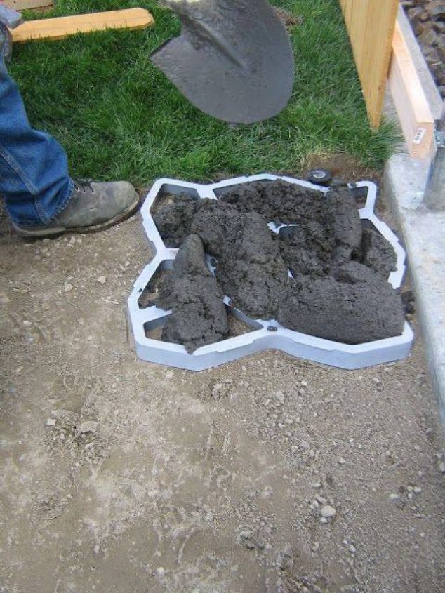 Useful Tips How to Make Cobble Stone Path for Beautifying the Outdoor Place l 143738217271 634x845 Useful Tips How to Make Cobble Stone Path for Beautifying the Outdoor Place