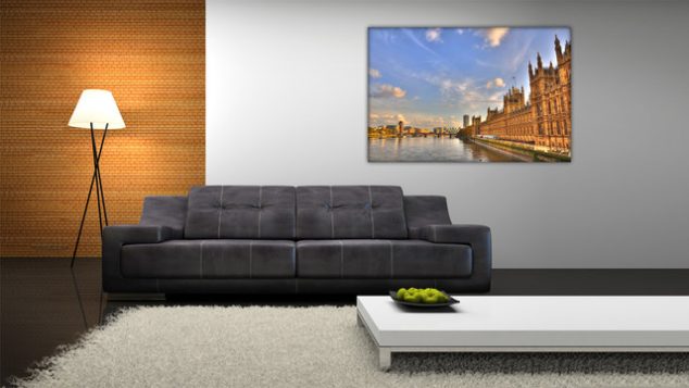modern living room 634x357 15 Wall Decoration That Tells a Lot About The House