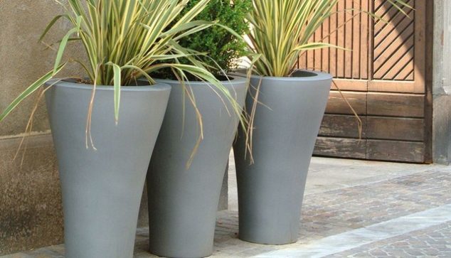 modern outdoor pots and planters 1 634x363 15 of The Best Modern Outdoor Planters You Have Ever Seen