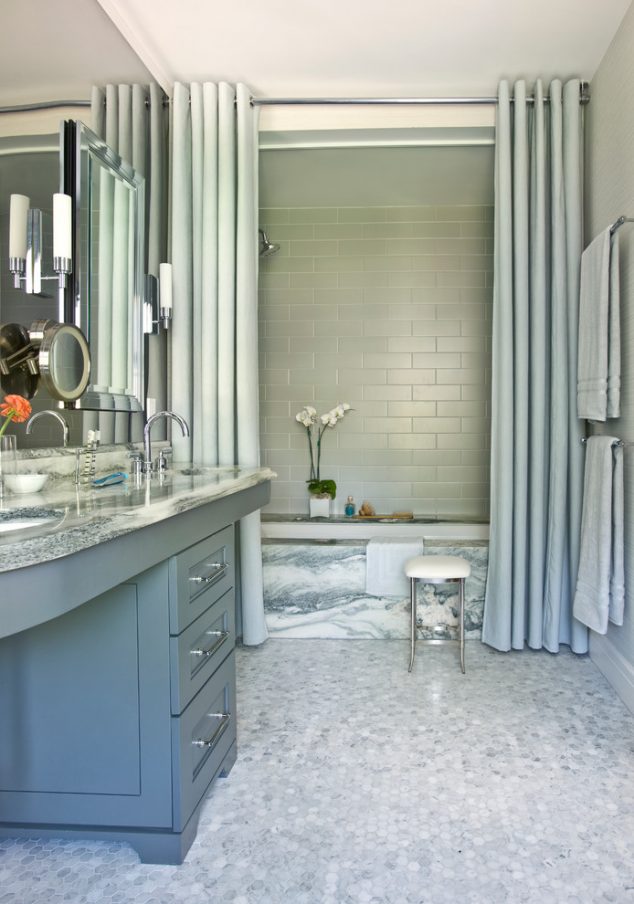 traditional bathroom 11 634x904 14 Small Bathroom Makeovers that Will Grab Your Attention