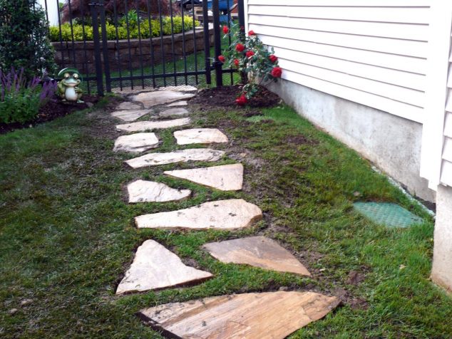 Solve the Puzzle: DIY Flagstone Walkway Tutorial For Inspiration Solve the Puzzle: DIY Flagstone Walkway Tutorial For Inspiration