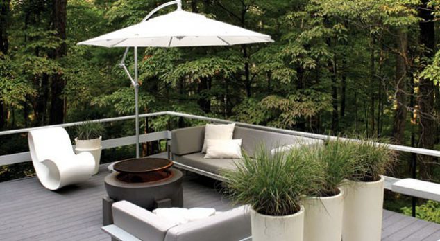 15 Stunning Roof Top Balcony Garden Design That Will Surprise You An outdoor oasis by Douglas Burton and Raed Alawadhi of Apartment Zero 634x348 15 Stunning Roof Top Balcony Garden Design That Will Surprise You