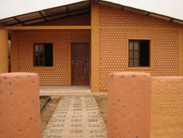 How to Build a House by Using Plastic Bottles Dibujo22 634x476 How to Build a House by Using Plastic Bottles