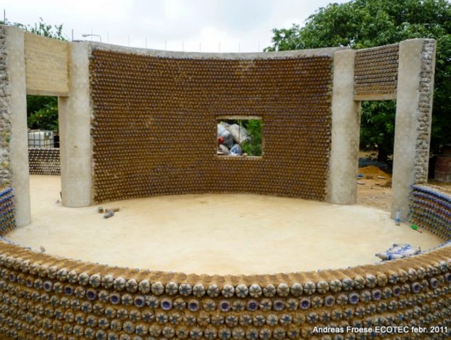 How to Build a House by Using Plastic Bottles House7 634x478 How to Build a House by Using Plastic Bottles