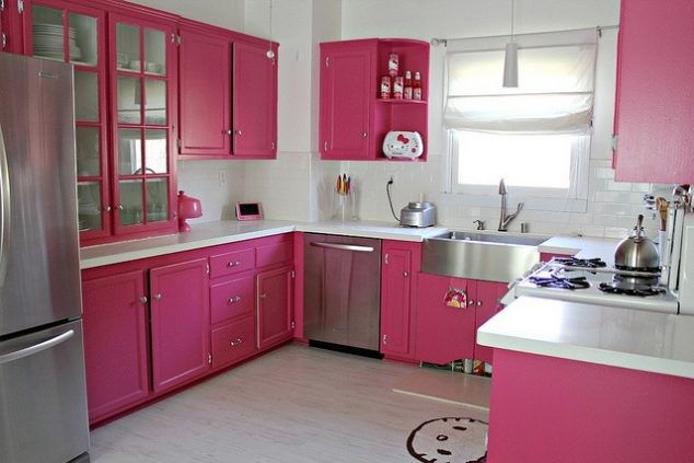 ae9d68f7454ad4e8374554f1e3fedeeb 634x423 14 Dream Designed Small Kitchen in Pink Color That Will Amaze You