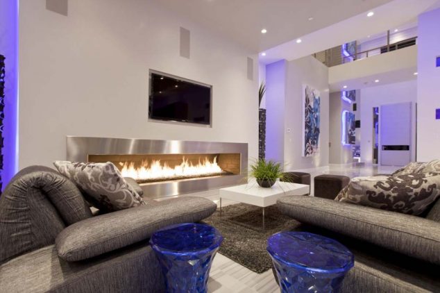 amazing luxurious living room design with good fireplace 634x422 15 Delightful Living Room Design Full With Inspiration