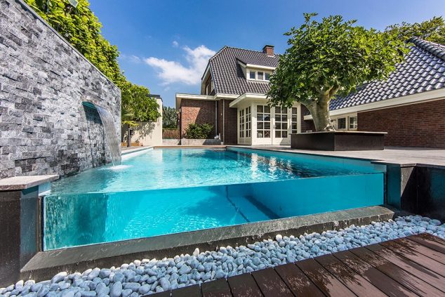 13 Startling Garden Walls That Youve Been Missing All The Time architecture backyard modern house design with outdoor infinity 634x423 13 Startling Garden Walls That Youve Been Missing All The Time