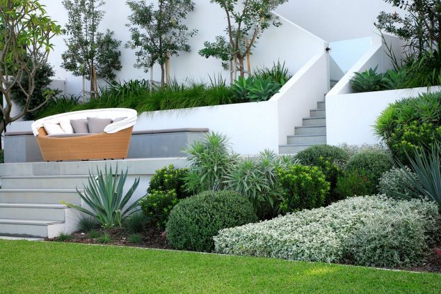 elegant modern garden 634x422 19 Dramatic Terraced Planter Ideas For Creating Landscaping Show