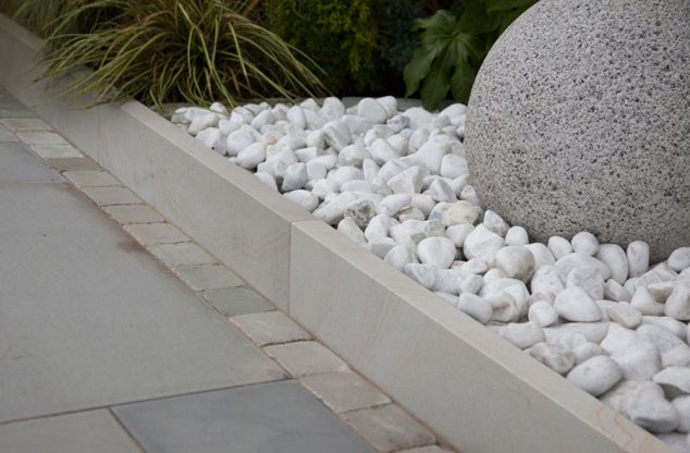 fairstone sawn stone garden borders 2 hz 634x416 15 Ideas for White Sensation in Garden Landscaping With White Pebbles