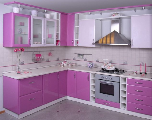 kuhonnaya mebel 634x499 14 Dream Designed Small Kitchen in Pink Color That Will Amaze You