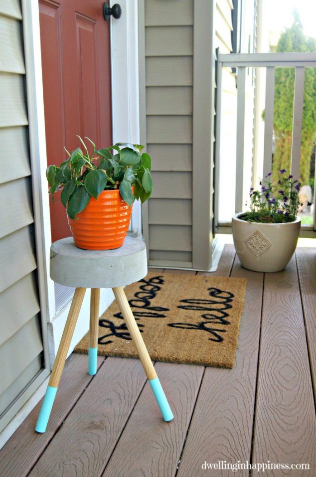 13 Modern DIY Plant Stands That Will Boost Your Creativity DIY plant stand 634x955 13 Modern DIY Plant Stands That Will Boost Your Creativity