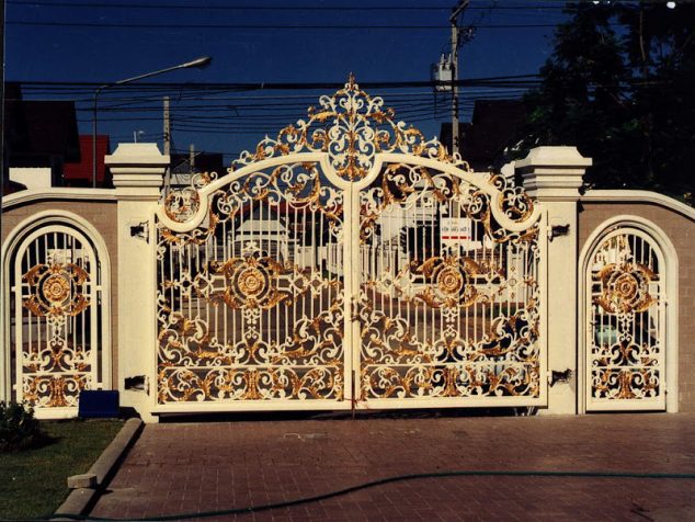 YTGATE305 634x476 12 Modern Gate Design For Elegant Addition In Your Home