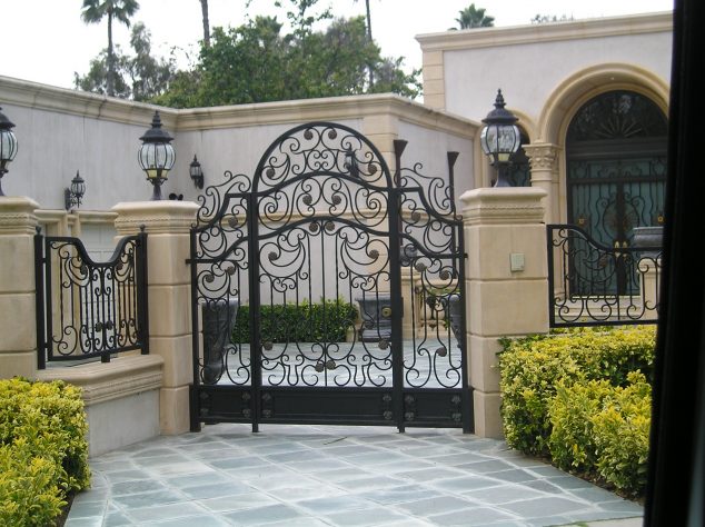 architecture electric gate steel and metal design driveway iron home security wrought modern door front gate gates designs homes farm rod locks house designers ideas metal front gate design 634x474 12 Modern Gate Design For Elegant Addition In Your Home