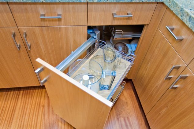 Organization in Kitchen Has Never Been Easier With Corner Kitchen Cabinet fry kirwin07 634x422 Organization in Kitchen Has Never Been Easier With Corner Kitchen Cabinet