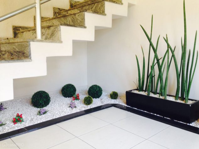 16 Awesome Under the Stairs Garden to Inspire You 16 Awesome Under the Stairs Garden to Inspire You