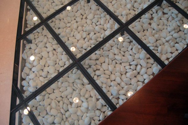 2597183249 fbaf6cfc88 b 634x422 DIY Exciting Project For Adding Glass Flooring With Pebble in Your Perfect Home