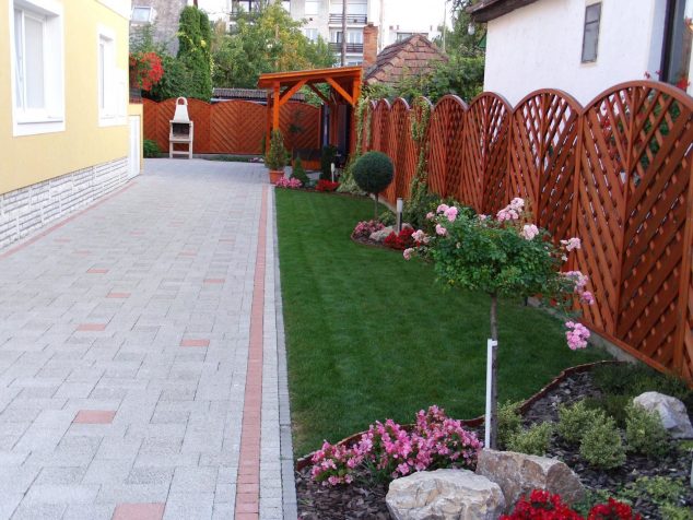 15 Amazing House Fence Design to Leave you Speechless 537115 634x476 15 Amazing House Fence Design to Leave you Speechless