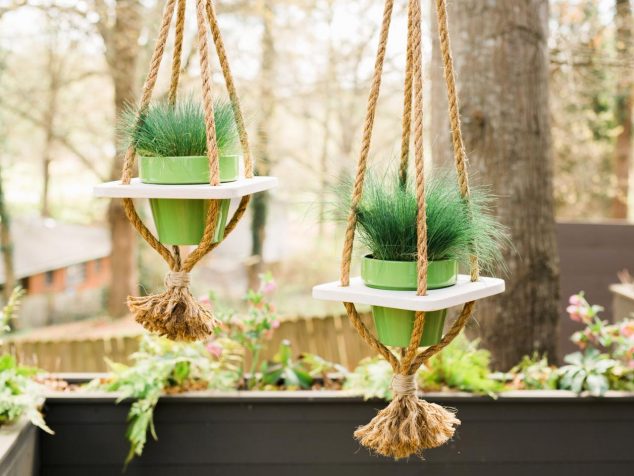  14 Superb Decorative Hanging Flower Pots for DIYers