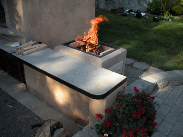 DIY Cool Cement Barbecue Grill in Outdoor Space You Could Own it DIY Morgans Open Grill5 634x476 DIY Cool Cement Barbecue Grill in Outdoor Space You Could Own it