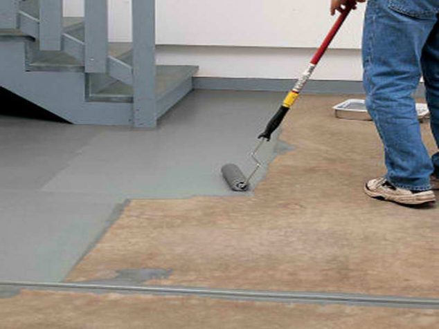 DIY Stunning Driveway Made of Painted Concrete Stone Stencil How to Paint Concrete with grey ladder 634x476 DIY Stunning Driveway Made of Painted Concrete Stone Stencil