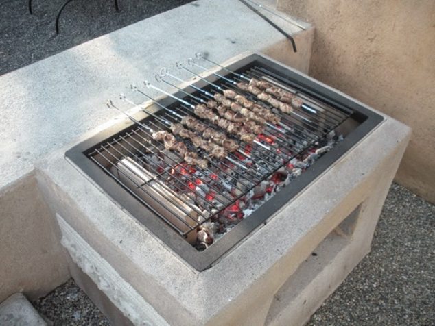 Open Grill 10 634x476 DIY Cool Cement Barbecue Grill in Outdoor Space You Could Own it