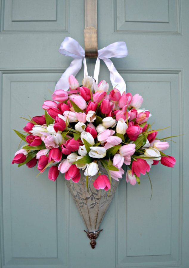 14 Superb Decorative Hanging Flower Pots for DIYers lovely door decorations 5 634x902 14 Superb Decorative Hanging Flower Pots for DIYers