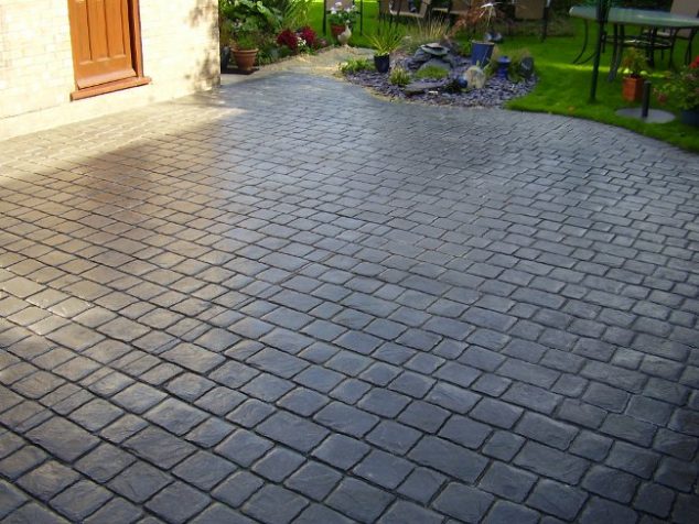 patio12 634x476 DIY Stunning Driveway Made of Painted Concrete Stone Stencil