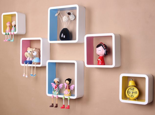 16 Exquisite Cube Floating Wall Shelves to Make You Say WOW 102323 01 634x473 16 Exquisite Cube Floating Wall Shelves to Make You Say WOW
