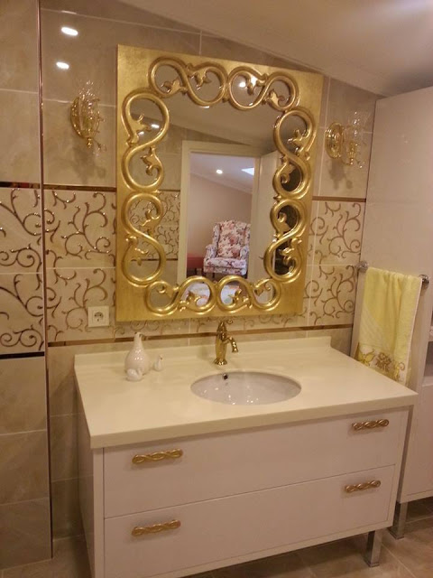 15 Luxury Golden Furniture Ideas To Make Your Day 12Ben guzel banyo aynasi modelleri 1 15 Luxury Golden Furniture Ideas To Make Your Day