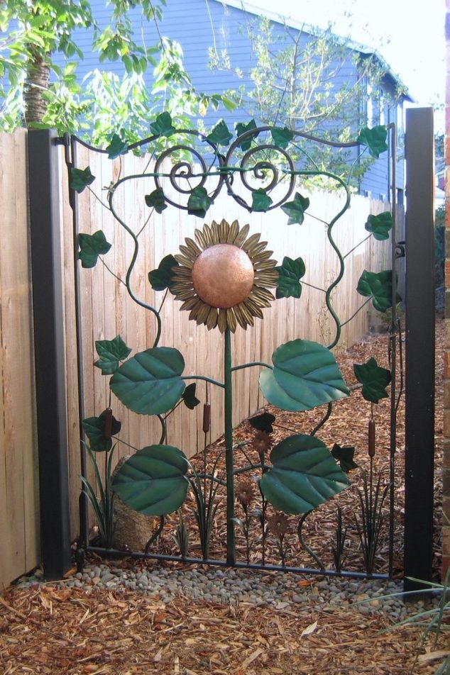 16427.72287 634x952 15 Decorative Metal Gate Design for Amazing First Impression