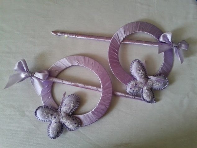 Reuse the Old CDs To Make Curtain Knot In Creative Way 20140430 112348 634x476 Reuse the Old CDs To Make Curtain Knot In Creative Way