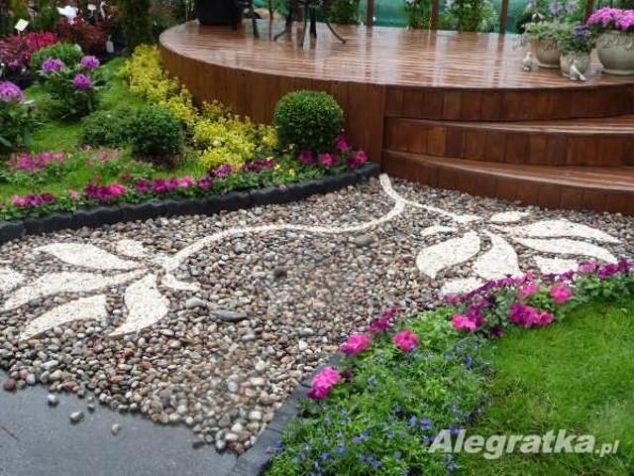  15 Amazing Garden Walkways That Will Charm You