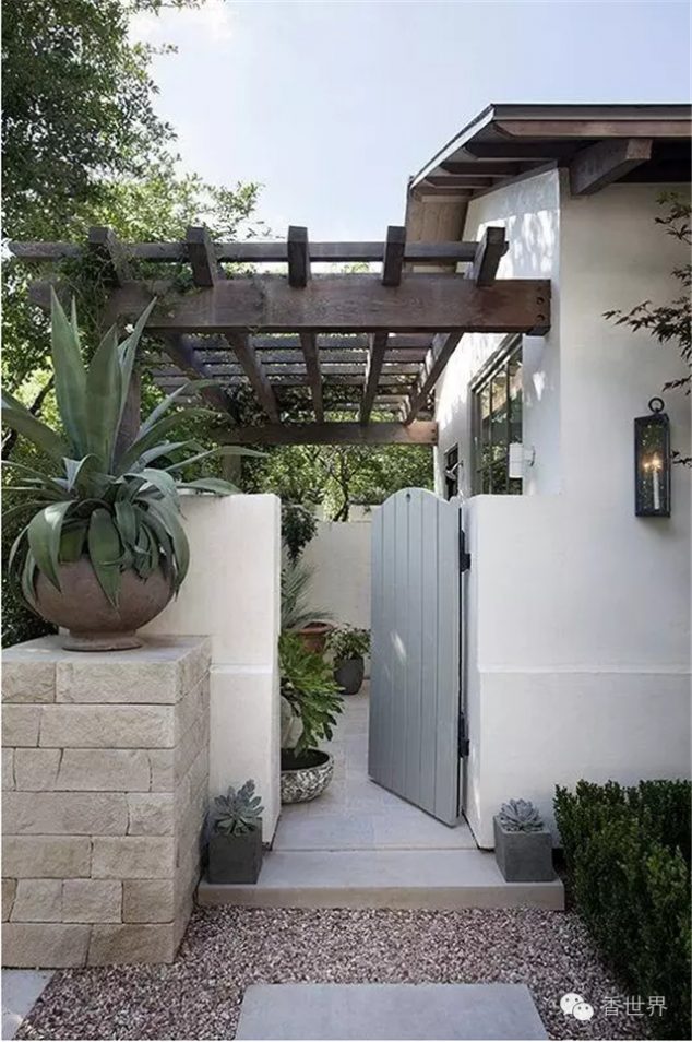 7d5ba34000f37e802a4bc1df58f0bfdb 634x954 15 Privacy Gate Design That Are Totally Awesome