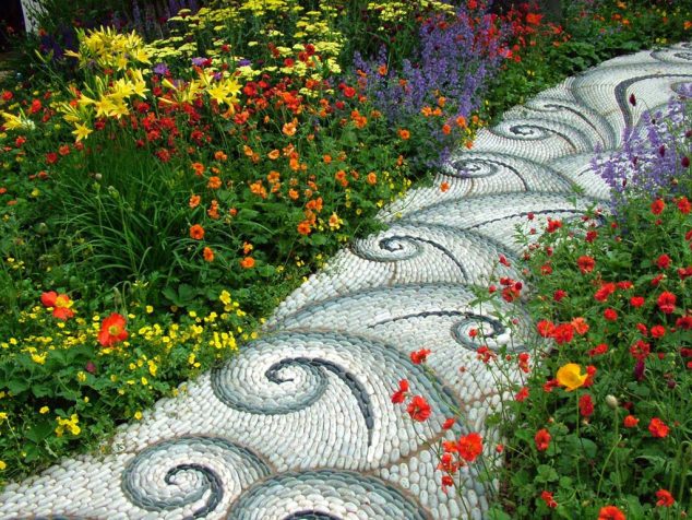 ORIGINAL 10 634x476 The Beauty of 15 Stone Pathways in Garden