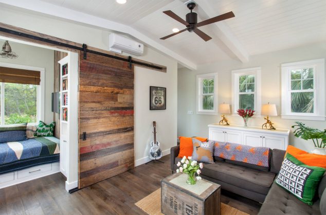 15 Ways in Which You Could Creatively Use Barn Door in Home Renkli yatak odasC4B1 kapC4B1sC4B1 634x419 15 Ways in Which You Could Creatively Use Barn Door in Home