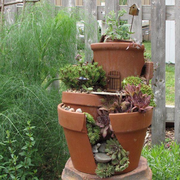 broken pot fairy garden 13 BUILD IT, dont buy it: DIY Broken Pot Fairy Garden