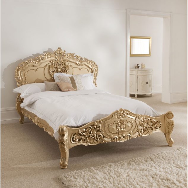 e53ab090f03f847028b59b129c4958c2 634x634 15 Luxury Golden Furniture Ideas To Make Your Day